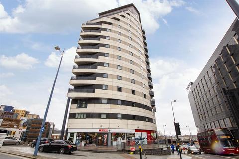 2 bedroom flat to rent, Masshouse Plaza, Birmingham B5