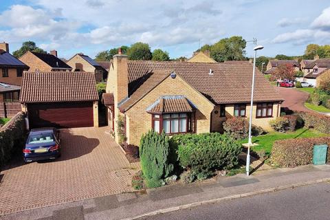 3 bedroom detached bungalow for sale, Whistlets Close, West Hunsbury, Northampton NN4