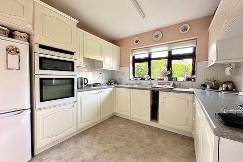 3 bedroom detached bungalow for sale, Whistlets Close, West Hunsbury, Northampton NN4