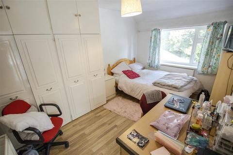 3 bedroom house to rent, Lodge Hill Road, Birmingham B29