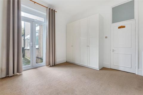 3 bedroom apartment for sale, Gleneldon Road, London, SW16