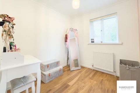 11 The Pines, Hirwaun, Aberdare, CF44 9QW