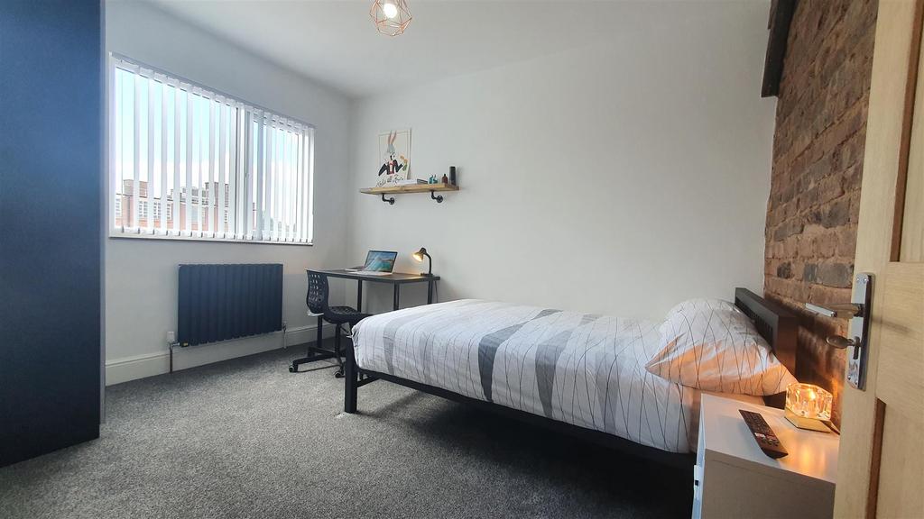 Bedroom6.jpg