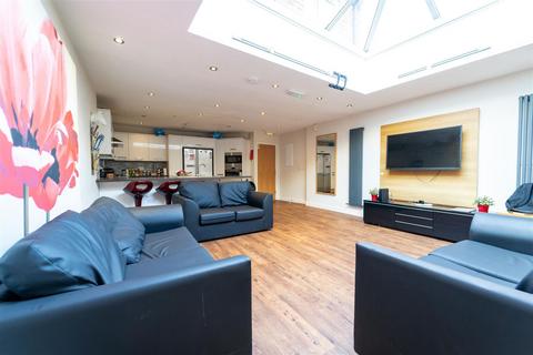 8 bedroom house to rent, Heeley Road, Birmingham B29