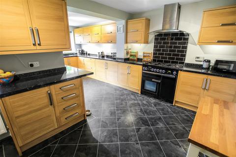 4 bedroom detached house for sale, Haslewood Road, Newton Aycliffe