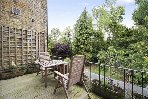 1 bedroom apartment to rent, Greencroft Gardens, London NW6