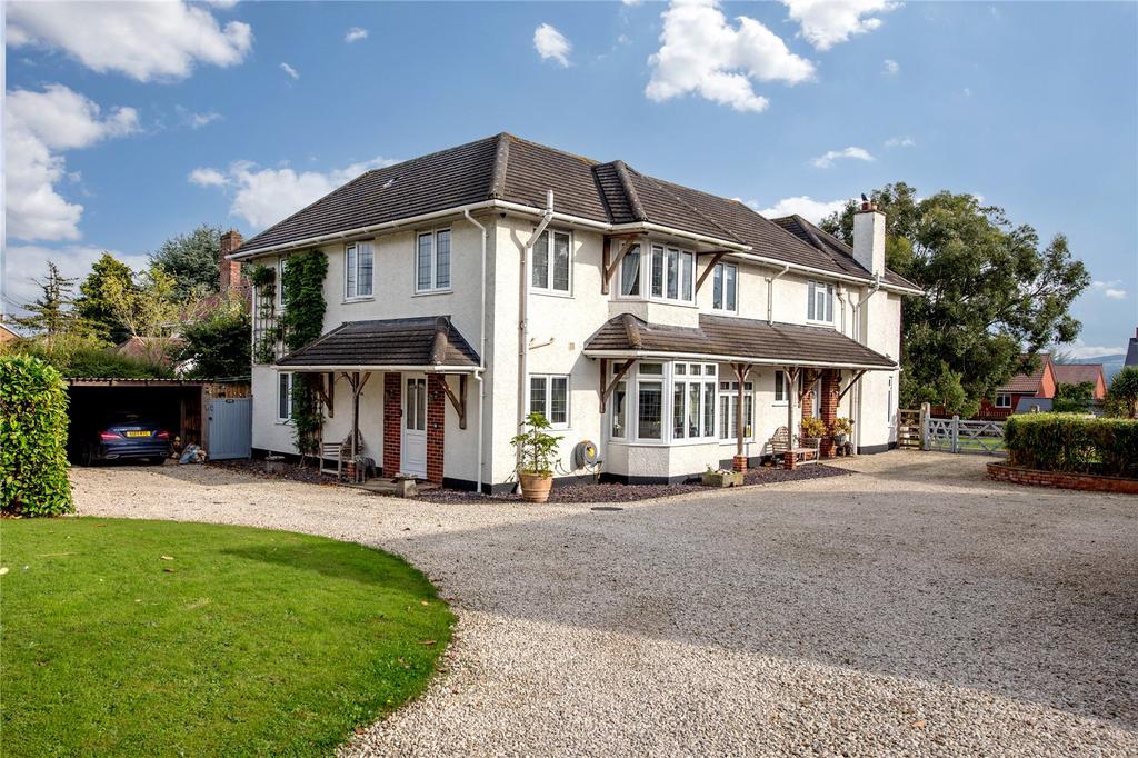 Jeffreys Way, Taunton, Somerset, TA1 8 bed detached house for sale £