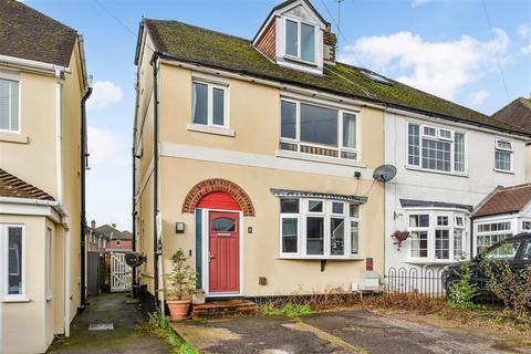 4 bedroom semi-detached house for sale, Beech Road, Fareham