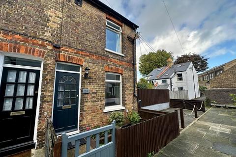 2 bedroom end of terrace house for sale, North Barrack Road, Walmer, Deal, CT14