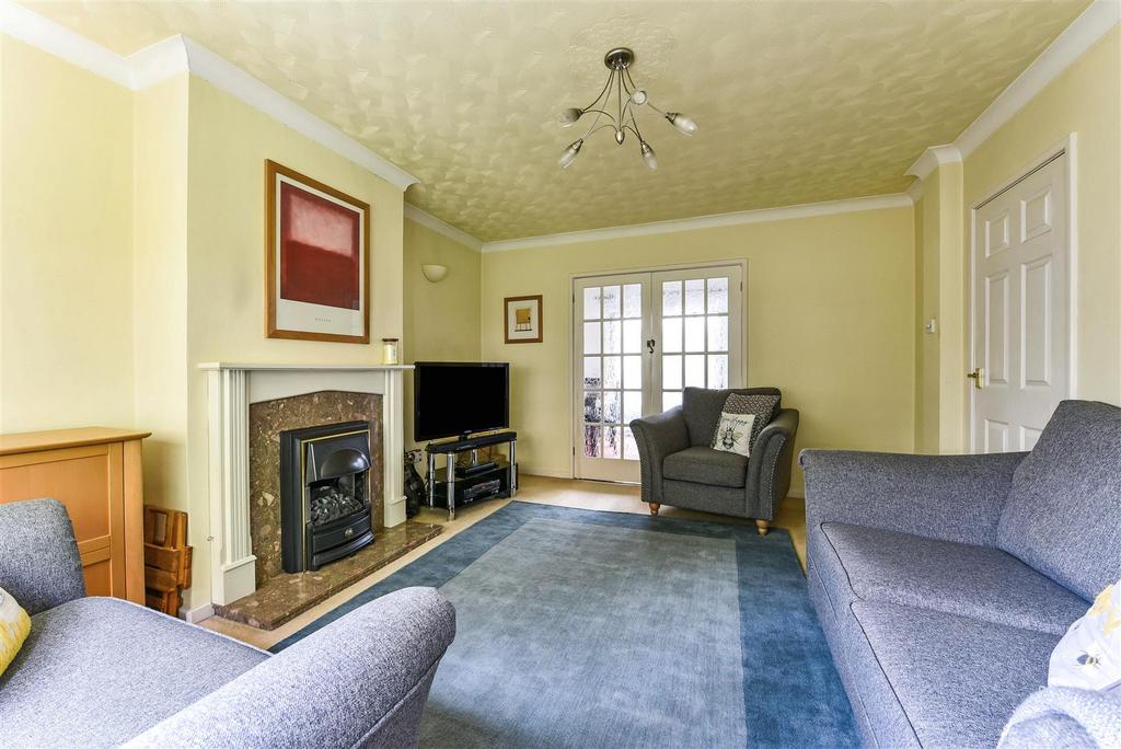 Sitting Room.jpg