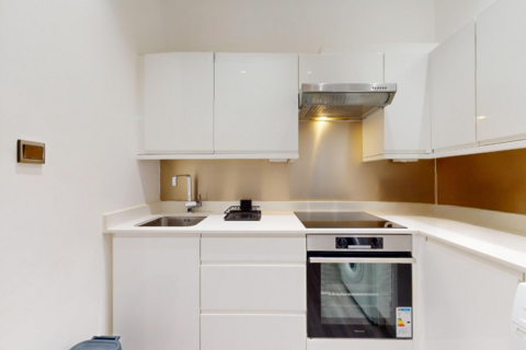 2 bedroom apartment to rent, Southfield Road, Acton, London W4