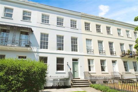 2 bedroom apartment for sale, Evesham Road, Pittville, Cheltenham