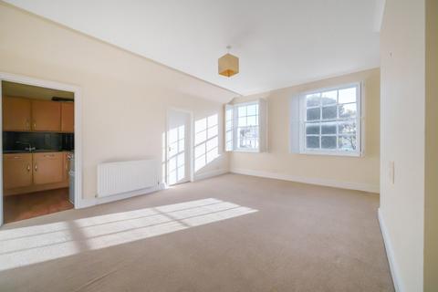 2 bedroom apartment for sale, Evesham Road, Pittville, Cheltenham