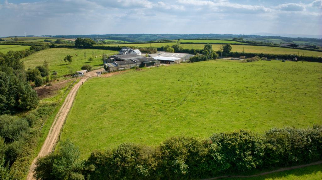 Barn at Eastyard Farm, Ashreigney 5 bed detached house for sale £270,000