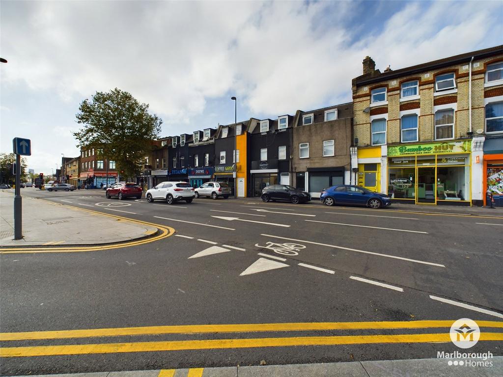 Leytonstone E11