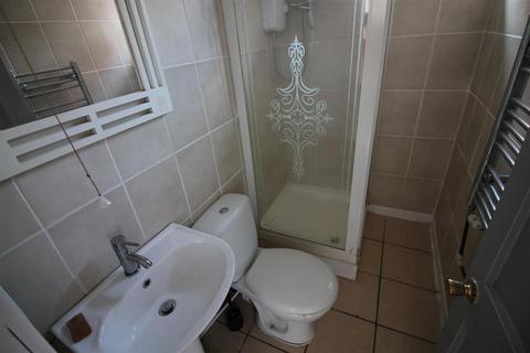 5 bedroom house to rent, Raven Road, Headingley, Leeds