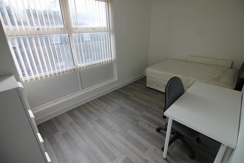 5 bedroom house to rent, Raven Road, Headingley, Leeds