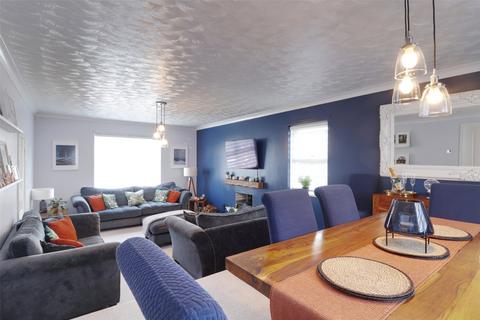 13a Bicclescombe Park Road, Ilfracombe, EX34 8EU