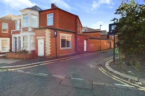 2 bedroom terraced house for sale, Grantham Road, Sandyford, Newcastle Upon Tyne, NE2