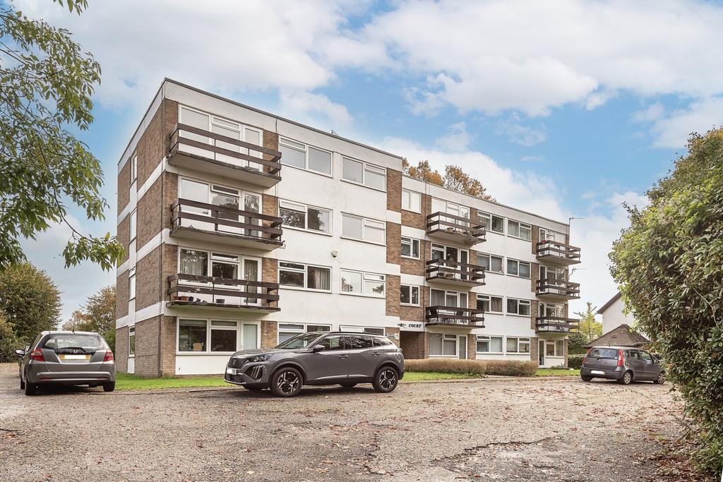 Milton Road, Hertfordshire AL5 2 bed apartment for sale £350,000