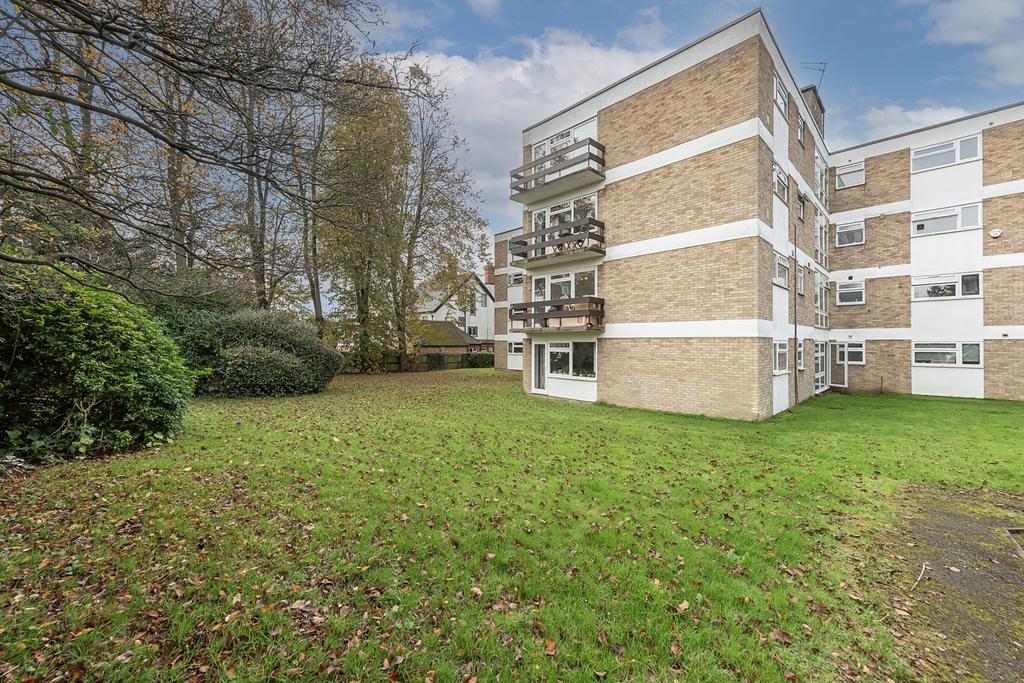 Milton Road, Hertfordshire AL5 2 bed apartment for sale £350,000