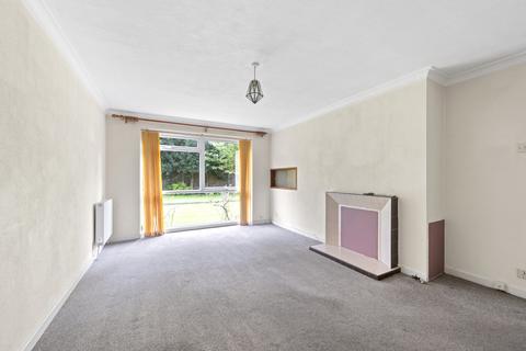 2 bedroom apartment for sale, Warwick Gardens, Surrey KT7