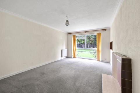 undefined, Warwick Gardens, Surrey KT7