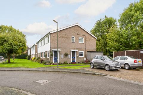 Warwick Gardens, Surrey KT7