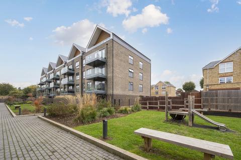 2 bedroom apartment for sale, Antoinette Close, Kingston upon Thames KT1