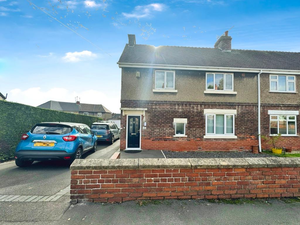 Ivanhoe Avenue, Sheffield S26 3 bed semidetached house for sale £170,000