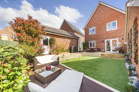 4 bedroom detached house for sale, Howland Close, Essex CB10