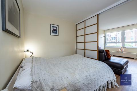 Studio for sale, Wincott Street, London SE11