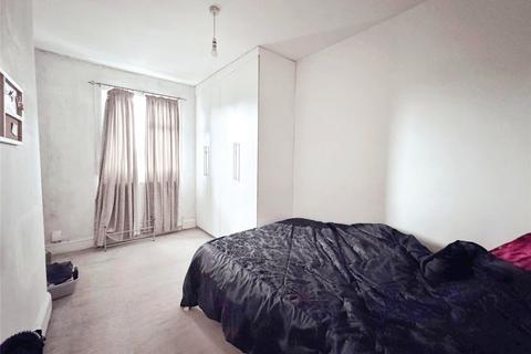 2 bedroom flat for sale, Wrotham Road, Welling DA16