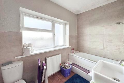 2 bedroom flat for sale, Wrotham Road, Welling DA16