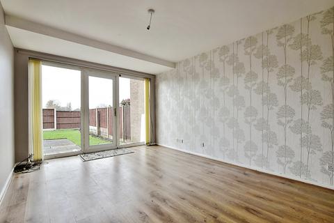 3 bedroom terraced house to rent, Rookwood Avenue, Manchester M23