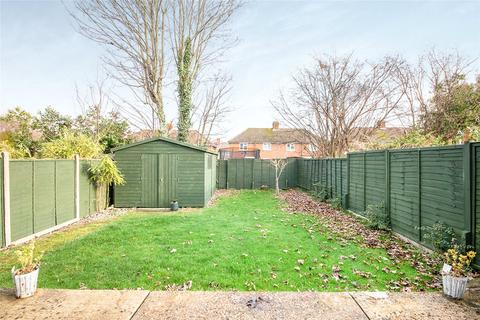 3 bedroom end of terrace house for sale, Sandys Road, Hampshire RG22