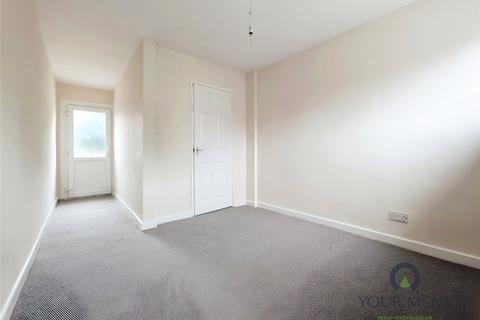 3 bedroom terraced house to rent, Bishop Hall Crescent, Worcestershire B60