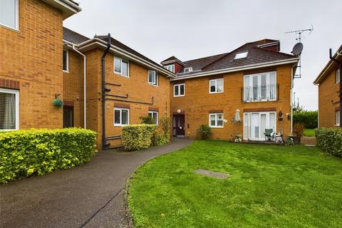 3 bedroom penthouse for sale, Lodge Lane, Romford RM5