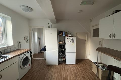 6 bedroom house to rent, Nottingham NG7