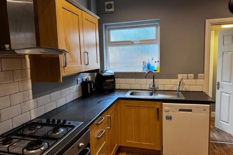 3 bedroom house share to rent, Nottingham NG7