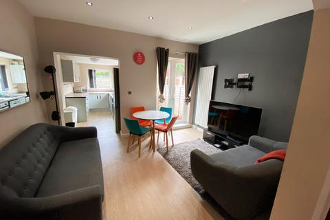 5 bedroom house to rent, Nottingham NG7