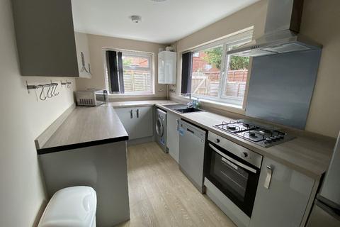 5 bedroom house to rent, Nottingham NG7