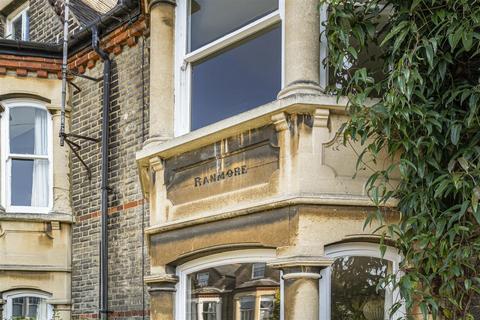 4 bedroom townhouse for sale, St. Barnabas Road, Cambridge CB1