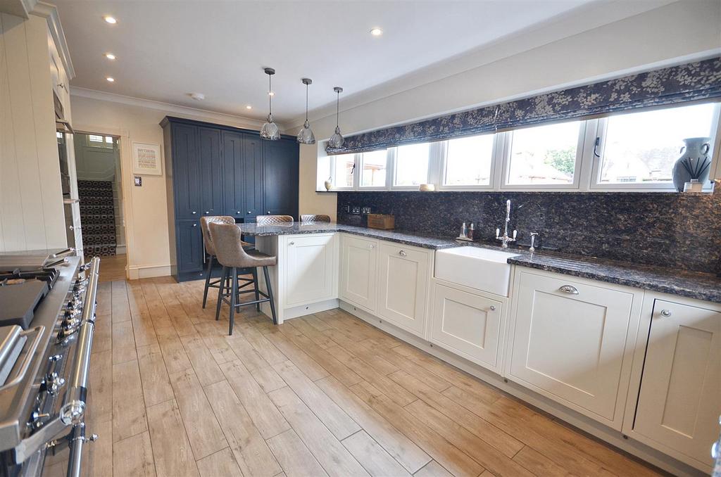 Parkway, Trentham, Staffordshire 5 bed detached house for sale £1,400,000