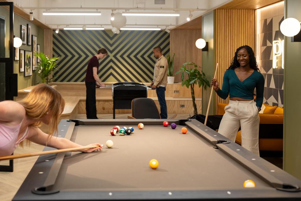 161225090603ac73b5541bf127db