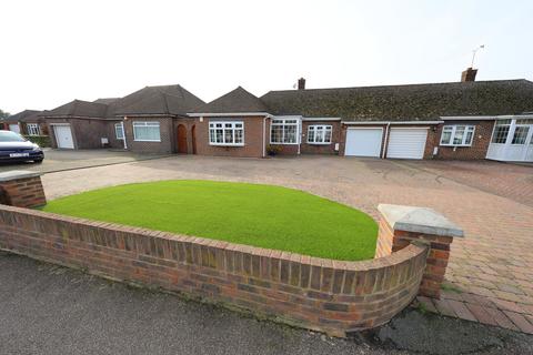 2 bedroom semi-detached bungalow for sale, Heath Road, Orsett Heath