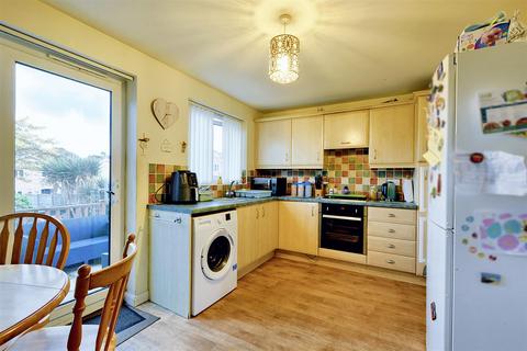 3 bedroom semi-detached house for sale, Pondhills Lane, Arnold, Nottingham