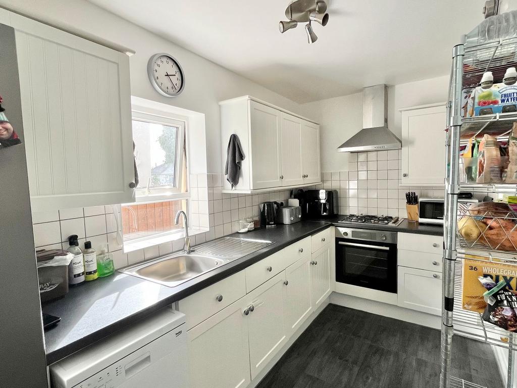 St. Pauls Road, Preston, Paignton 2 bed flat for sale £179,950