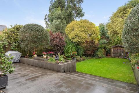 20 Woodville Road, London, W5 2SF
