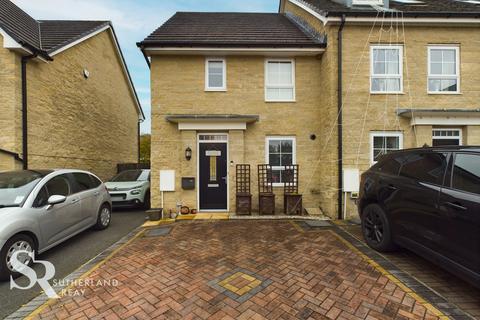 3 bedroom terraced house for sale, Sovereign Way, Chapel-En-Le-Frith, SK23